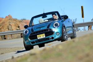 Mini Cooper S Cabrio 2016 года (US)